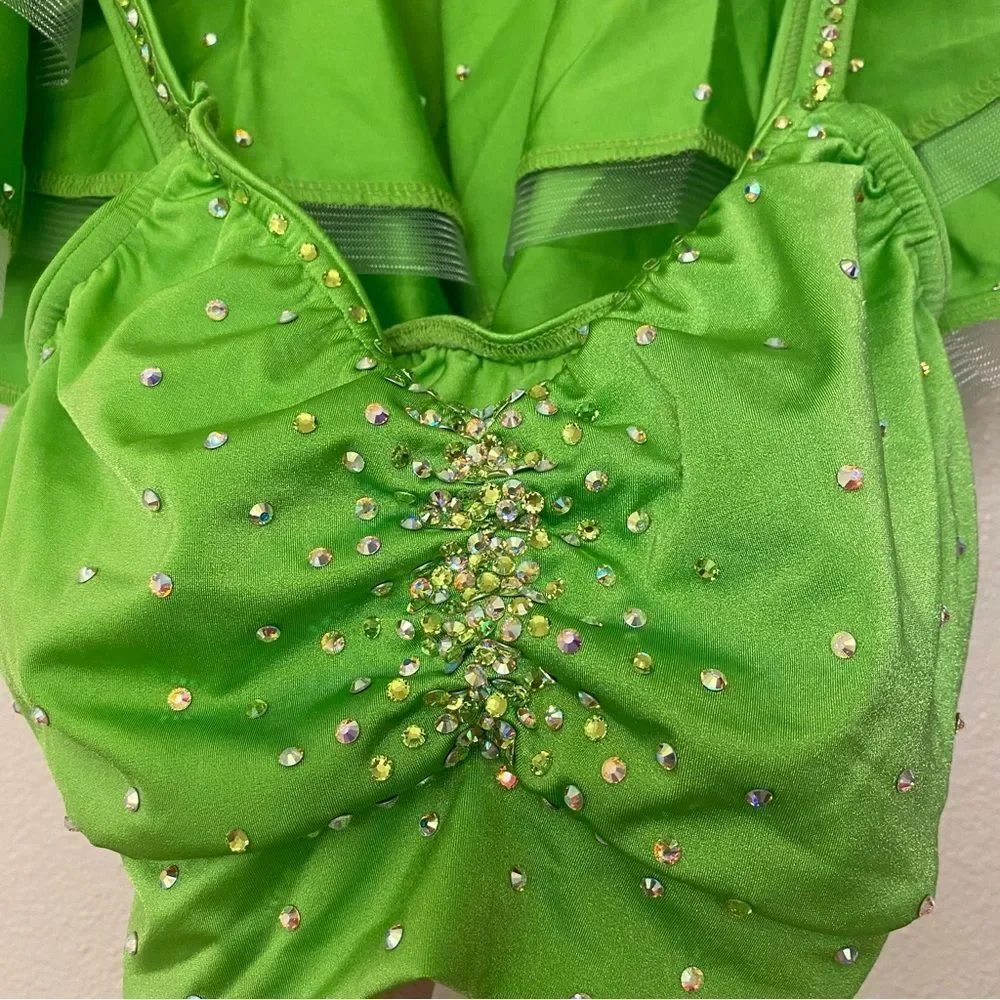 Kelle dance costume